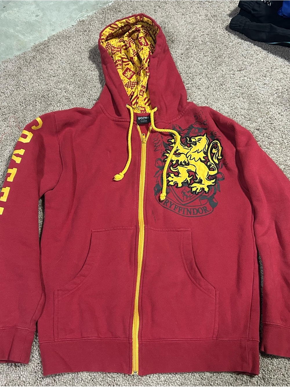 Harry Potter Gryffindor Hoodie Mens XS Universal Studios Harry Potter Sweatshirt